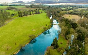 Avington Lakes